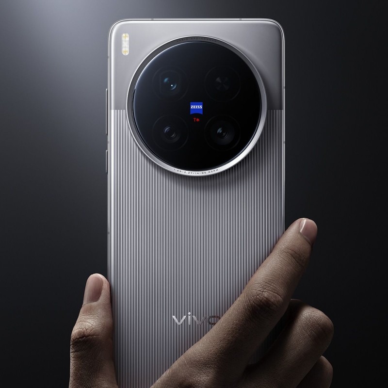 【新品未開封】VIVO X200 Ultra 16GB/1TB レッド Buy VIVO X200 Ultra 5G Dual SIM 16GB/1TB - Red (CN