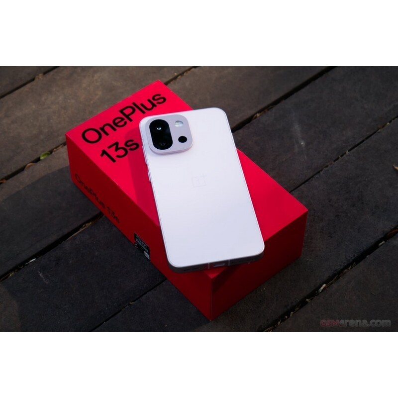 OnePlus 13S 12+256GB Black Velvet Global - Buy in Switzerland